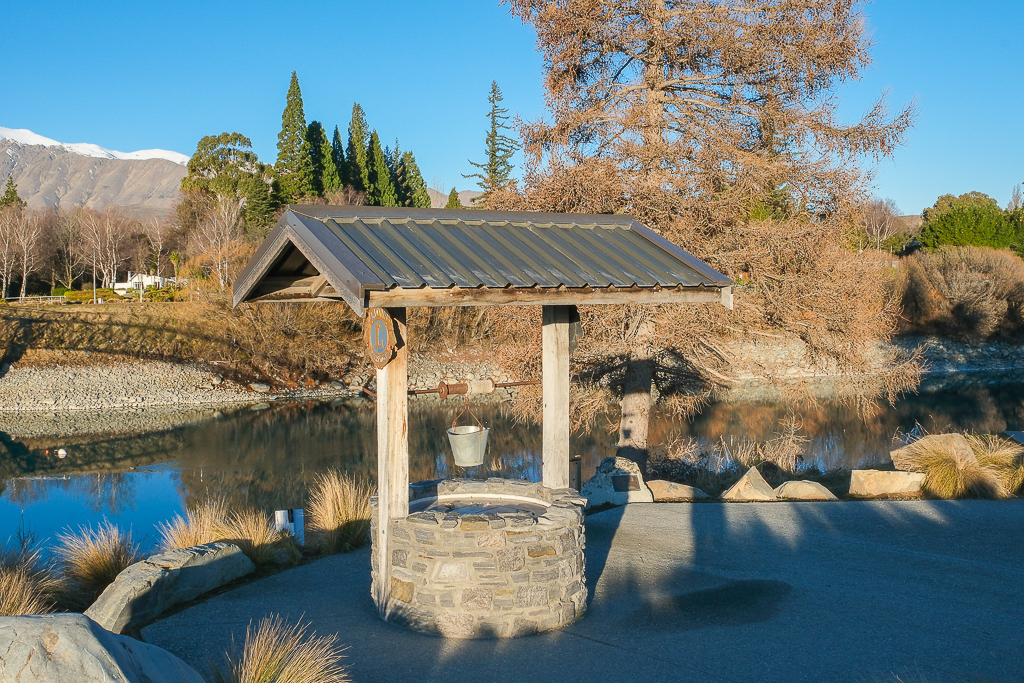 紐西蘭南島｜蒂卡波湖 Lake Tekapo．全球七大星空保護區，紐西蘭一級遺產牧羊人教堂 @飛天璇的口袋
