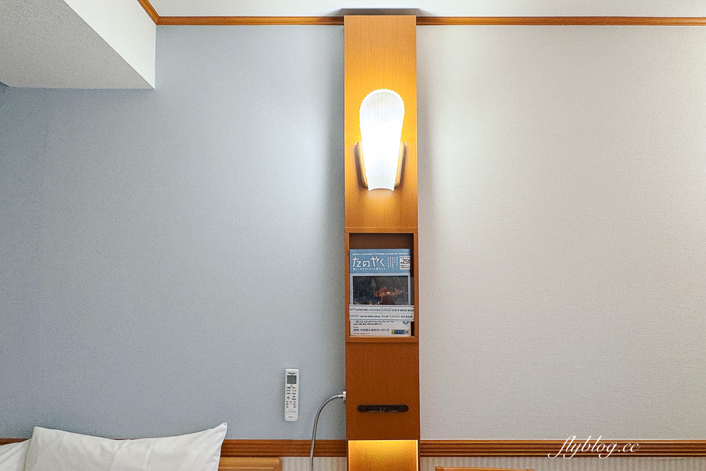 日本北海道｜東橫INN 北海道札幌站南口．札幌車站步行5分鐘，路口就是Seicomart便利商店 @飛天璇的口袋