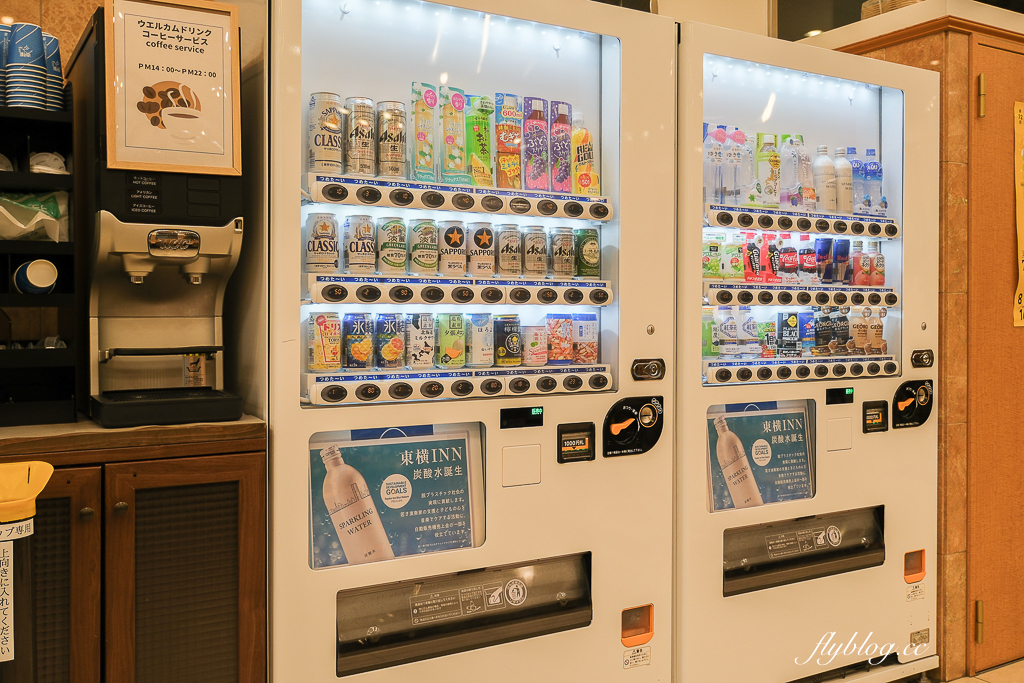 日本北海道｜東橫INN 北海道札幌站南口．札幌車站步行5分鐘，路口就是Seicomart便利商店 @飛天璇的口袋