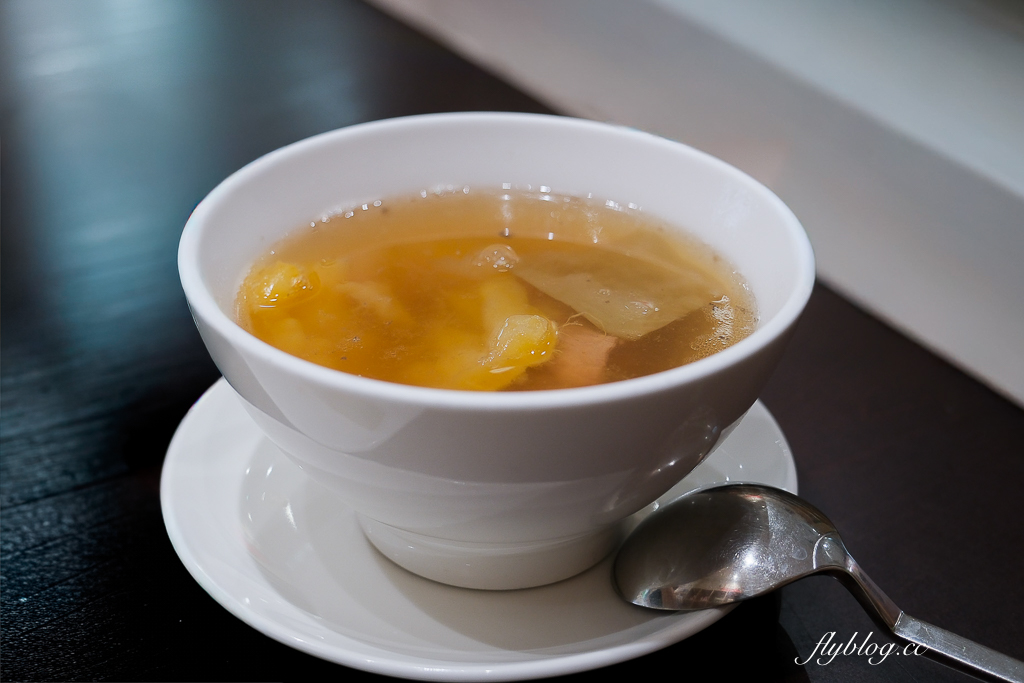 台中北區｜魚麗共同廚房．榮獲台灣500盤與米其林必指南推薦，以時令食材為主每個月更換菜單 @飛天璇的口袋