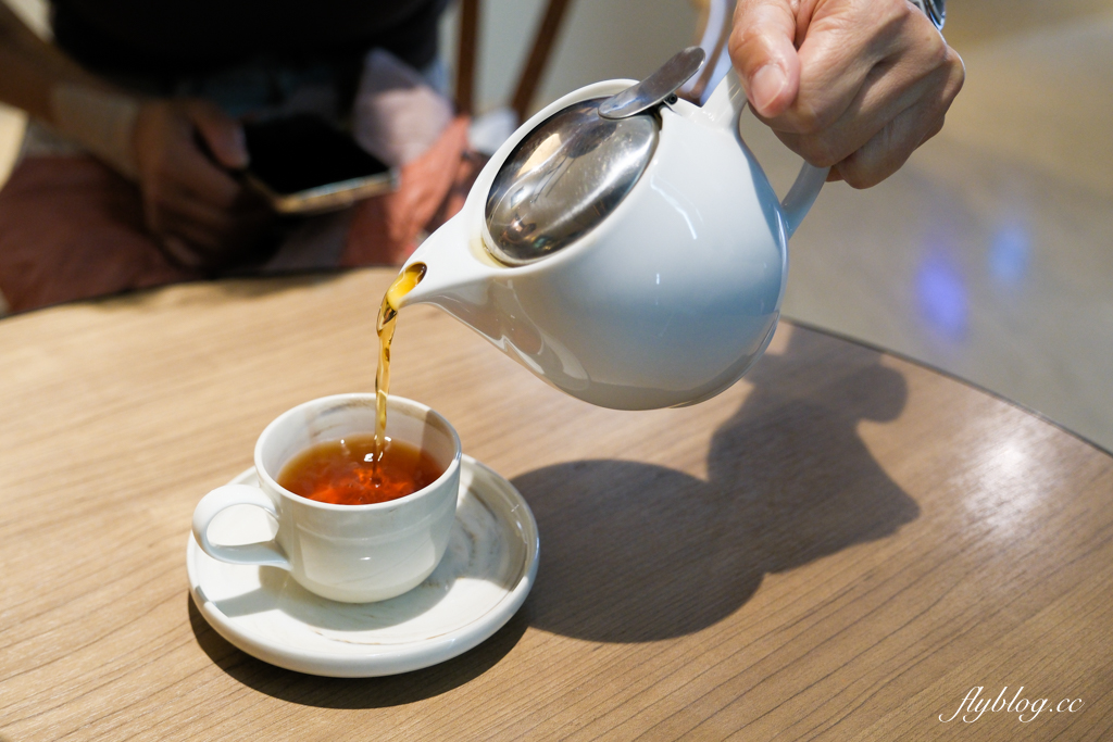 台北中山｜4MANO CAFF&Eacute; X classic．晶華酒店甜點，必點麻糬鬆餅 @飛天璇的口袋