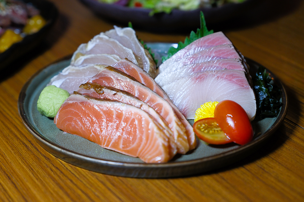 新北林口｜ABV日式居酒館．全台唯一日本稻草燒，超過300種全球精釀啤酒 @飛天璇的口袋