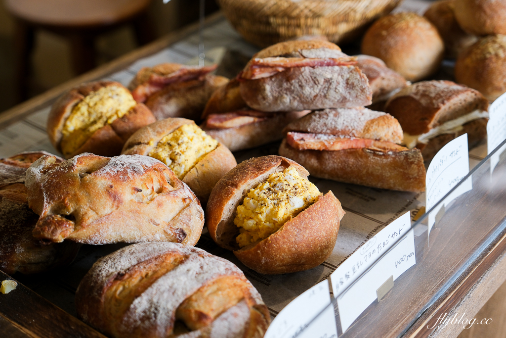 日本北海道｜農場製造所 Hitosaji Farm Bakery．美瑛可愛的麵包店，自家農場北之香小麥製成 @飛天璇的口袋