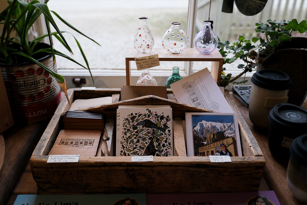 紐西蘭南島｜Cardrona Hotel 卡德羅納酒店．紐西蘭最古老的旅店，魔戒躍馬旅店靈感來源 @飛天璇的口袋