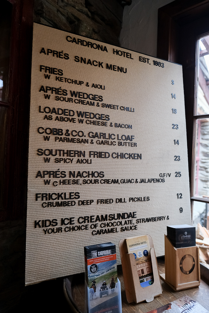 紐西蘭南島｜Cardrona Hotel 卡德羅納酒店．紐西蘭最古老的旅店，魔戒躍馬旅店靈感來源 @飛天璇的口袋