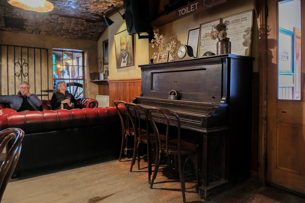 紐西蘭南島｜Cardrona Hotel 卡德羅納酒店．紐西蘭最古老的旅店，魔戒躍馬旅店靈感來源 @飛天璇的口袋