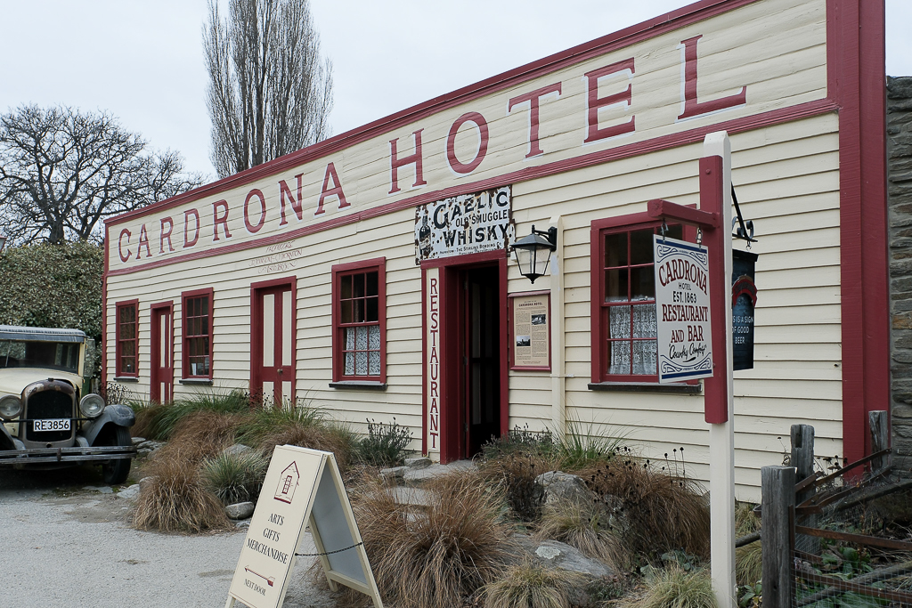 紐西蘭南島｜Cardrona Hotel 卡德羅納酒店．紐西蘭最古老的旅店，魔戒躍馬旅店靈感來源 @飛天璇的口袋