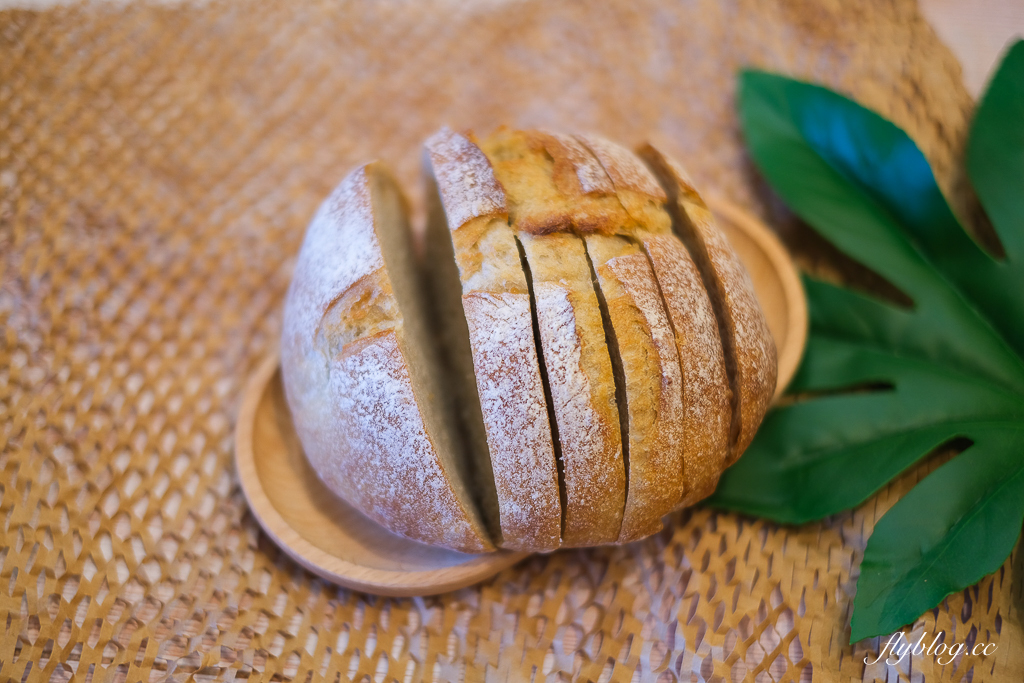 台中北屯｜可倫洛夫烘焙坊．網友推薦台中貝果，假日限定酸種麵包 @飛天璇的口袋