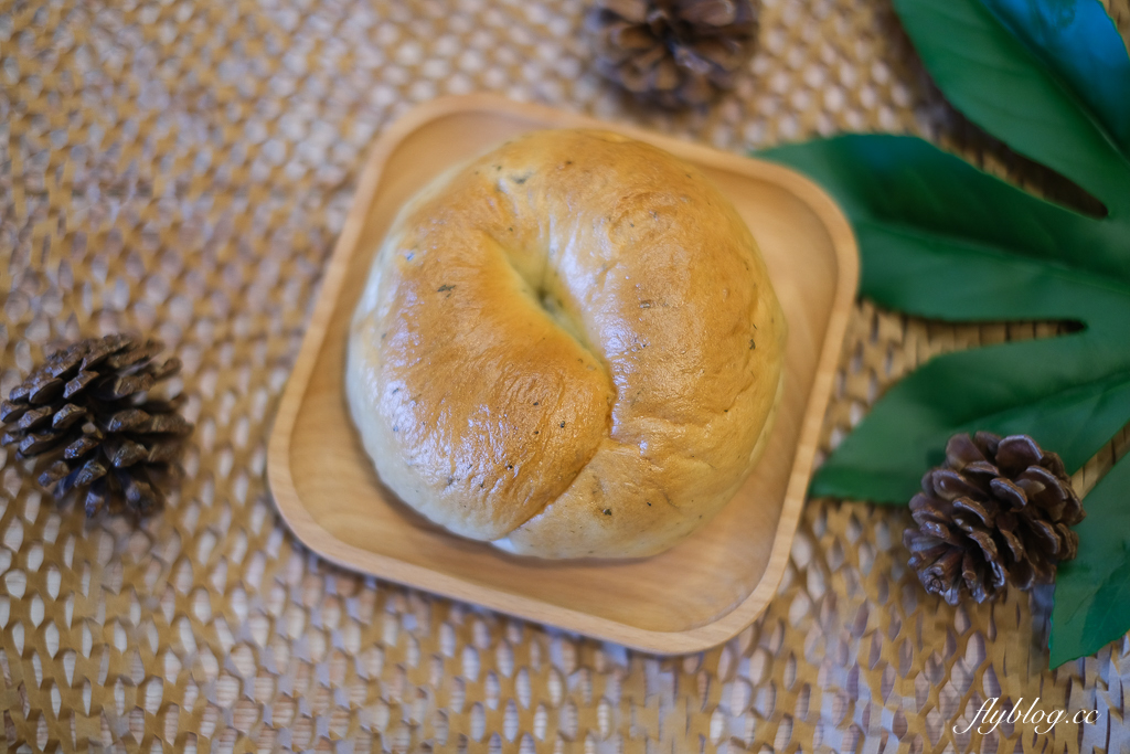 台中北屯｜可倫洛夫烘焙坊．網友推薦台中貝果，假日限定酸種麵包 @飛天璇的口袋