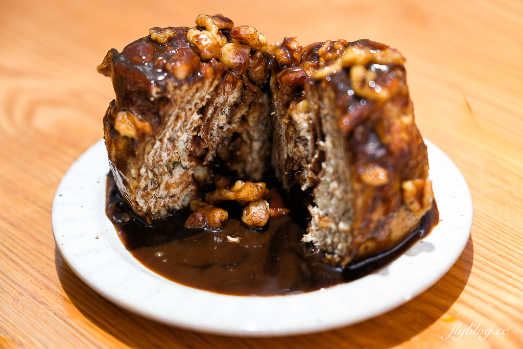 台北松山｜Fly Cafe．心中第一名的蒼蠅哥肉桂捲，台灣500甜推薦 @飛天璇的口袋