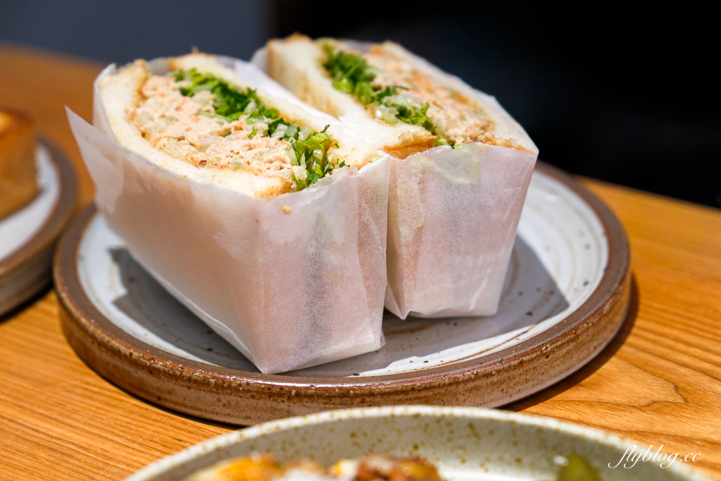 台北松山｜Fly Cafe．心中第一名的蒼蠅哥肉桂捲，台灣500甜推薦 @飛天璇的口袋