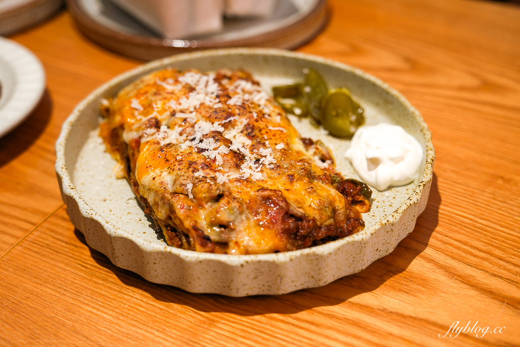 台北松山｜Fly Cafe．心中第一名的蒼蠅哥肉桂捲，台灣500甜推薦 @飛天璇的口袋