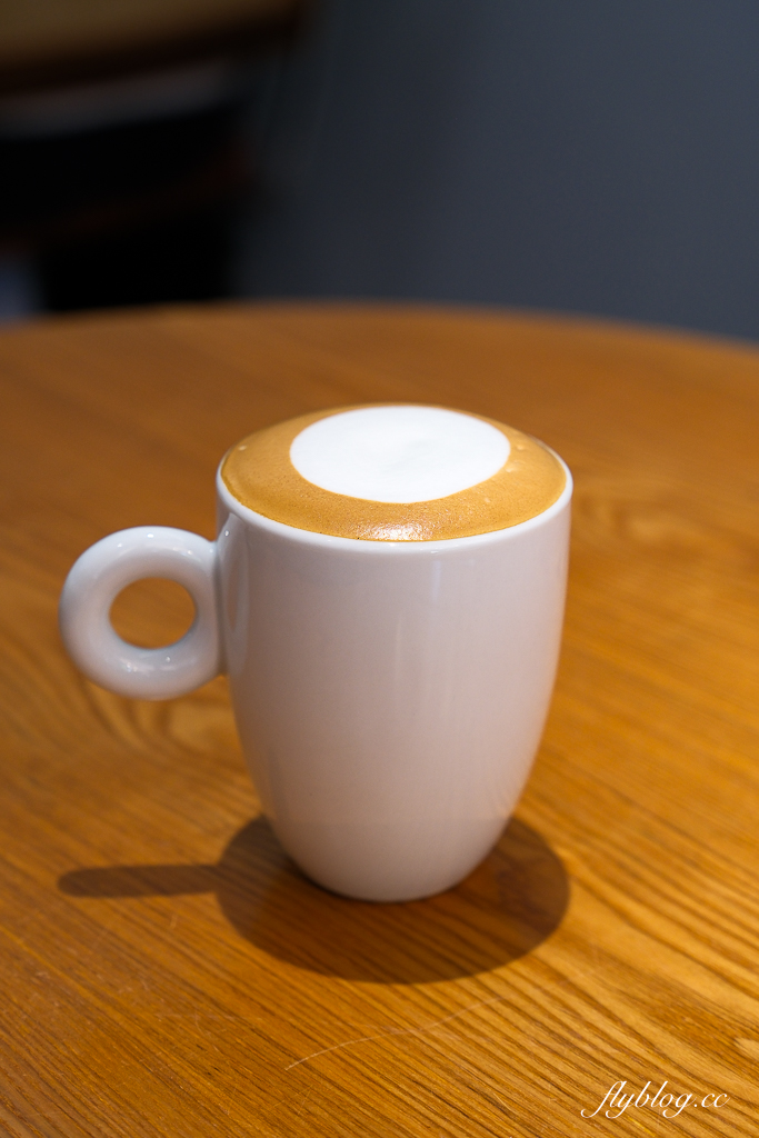 台北松山｜Fly Cafe．心中第一名的蒼蠅哥肉桂捲，台灣500甜推薦 @飛天璇的口袋