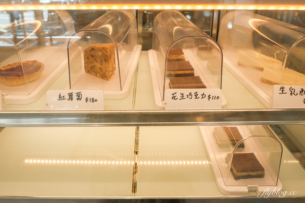 台北松山｜Fly Cafe．心中第一名的蒼蠅哥肉桂捲，台灣500甜推薦 @飛天璇的口袋