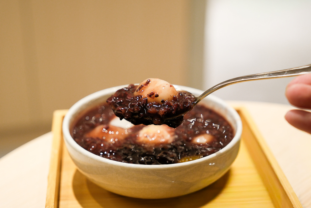 台中西區｜涼糧甜品 Ice Grain．好吃又有質感的冰店，兼具傳統與創新 @飛天璇的口袋