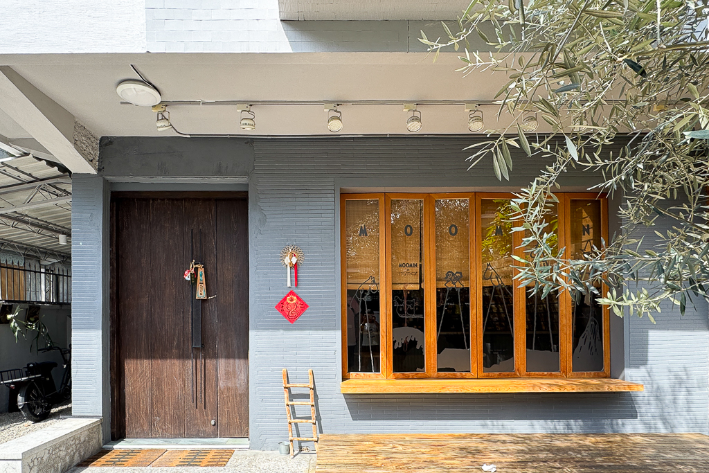 台中西區｜ITUMO 9番．精明商圈巷弄老宅，日式生甜甜圈專賣店 @飛天璇的口袋