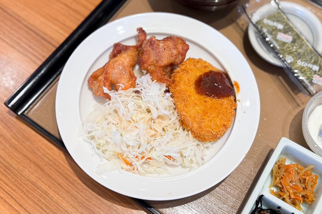 日本北海道｜JR INN札幌站南口．飯店附有大浴場，早餐配合彌生軒定食 @飛天璇的口袋