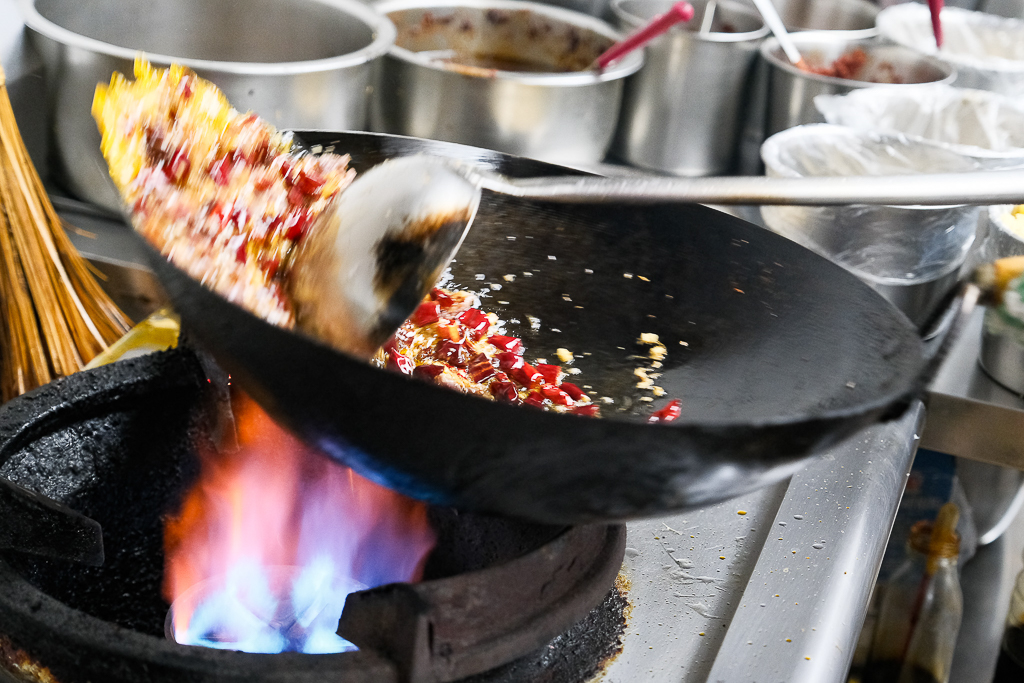 台中北區｜麻川川青花椒烤魚．100%正宗重慶風味，活魚現撈現煮香又辣 @飛天璇的口袋