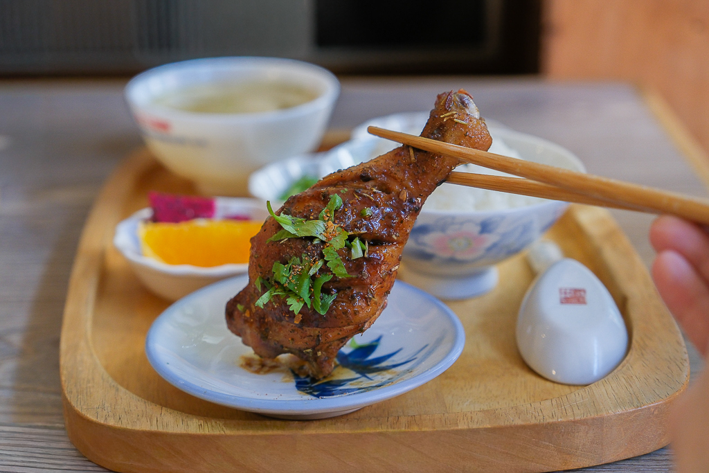 台中北區｜明賢行．用心手作定食套餐，甜點推薦一定要點 @飛天璇的口袋