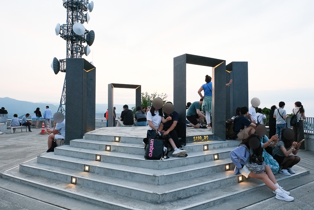 日本北海道｜藻岩山夜景．日本新三大夜景之一，札幌市區到纜車站交通方式 @飛天璇的口袋