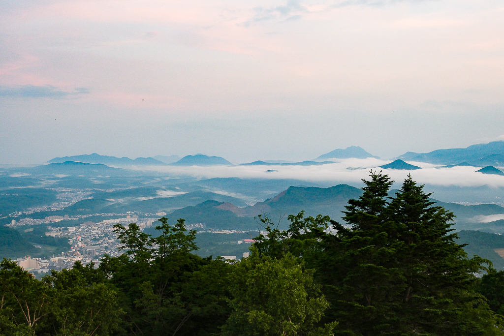 日本北海道｜藻岩山夜景．日本新三大夜景之一，札幌市區到纜車站交通方式 @飛天璇的口袋