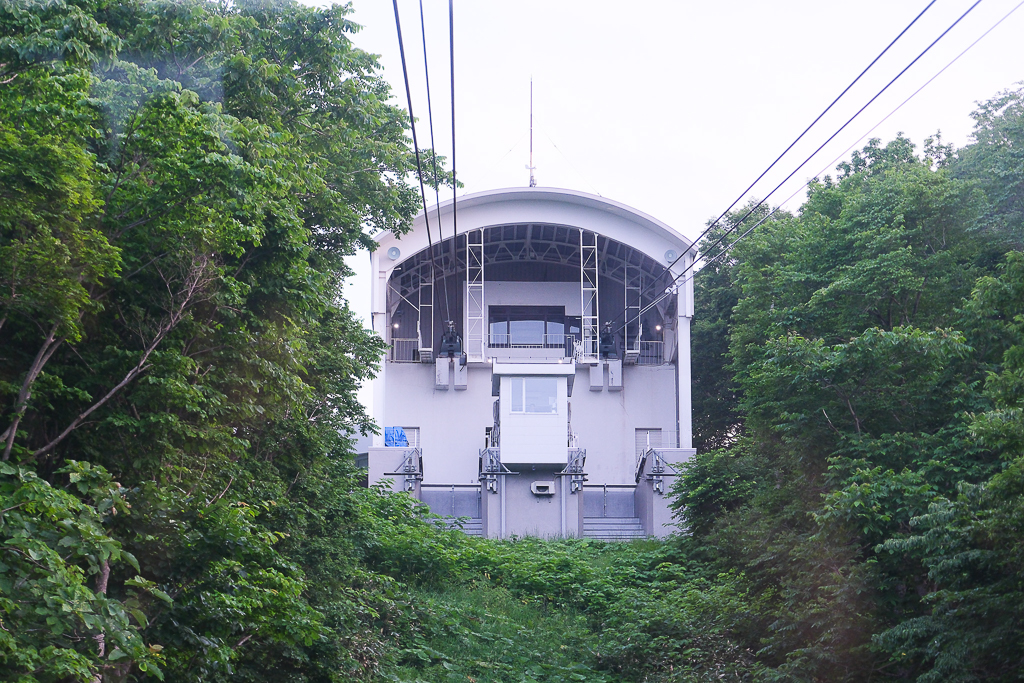 日本北海道｜藻岩山夜景．日本新三大夜景之一，札幌市區到纜車站交通方式 @飛天璇的口袋