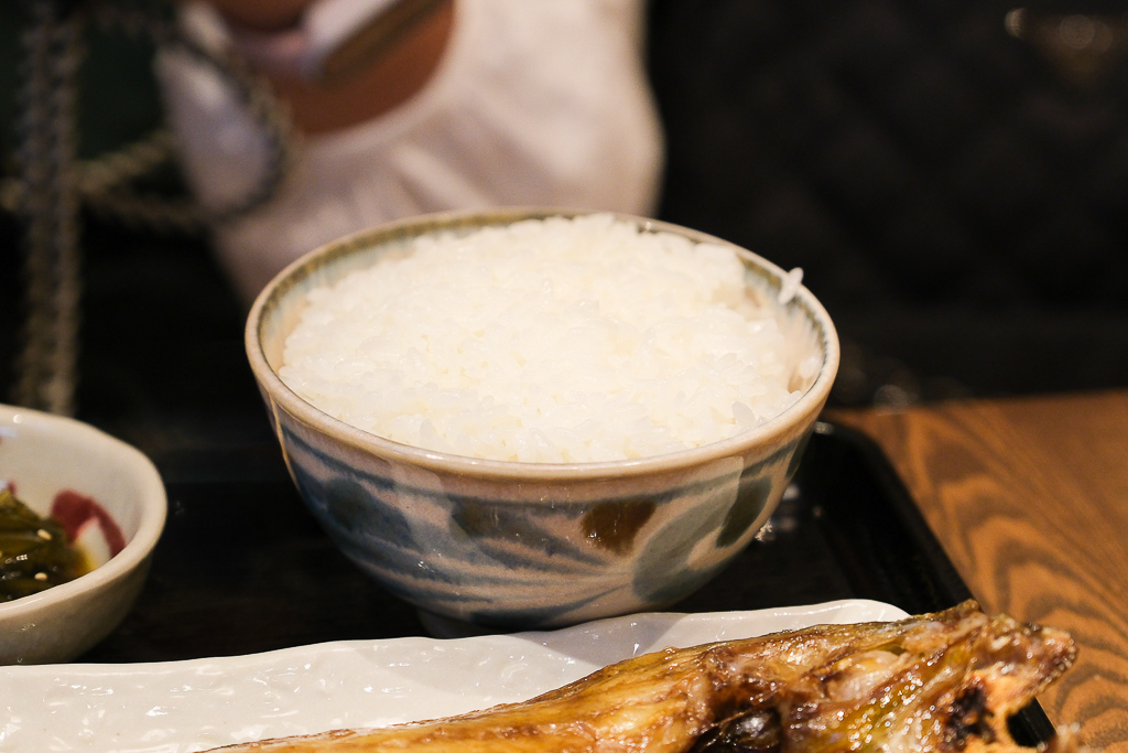 日本北海道｜大磯3号店．札幌二条市場必吃美食，早餐從一碗海鮮丼開始 @飛天璇的口袋