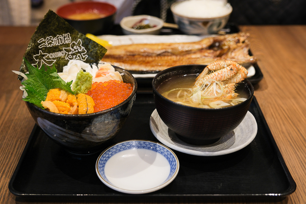 日本北海道｜大磯3号店．札幌二条市場必吃美食，早餐從一碗海鮮丼開始 @飛天璇的口袋