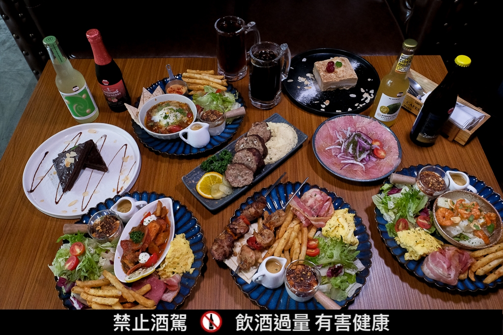 台中西區｜ABV地中海餐酒館．發現台中超奢華早午餐，全台唯一700種啤酒走廊 @飛天璇的口袋