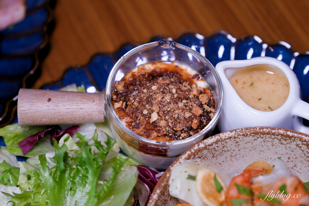 台中西區｜ABV地中海餐酒館．發現台中超奢華早午餐，全台唯一700種啤酒走廊 @飛天璇的口袋