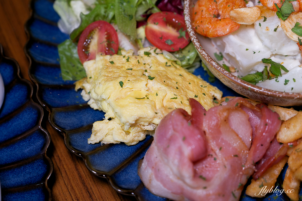 台中西區｜ABV地中海餐酒館．發現台中超奢華早午餐，全台唯一700種啤酒走廊 @飛天璇的口袋