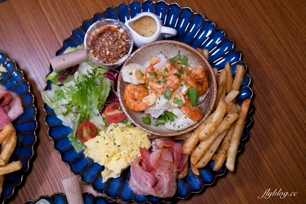 台中西區｜ABV地中海餐酒館．發現台中超奢華早午餐，全台唯一700種啤酒走廊 @飛天璇的口袋