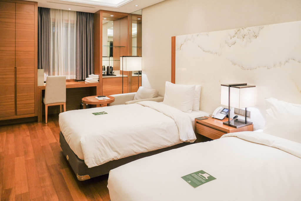 韓國釜山｜阿班飯店 Arban Hotel．西面商圈鬧區飯店，一晚只要1000多元台幣，走路就到CS25和7-11 @飛天璇的口袋