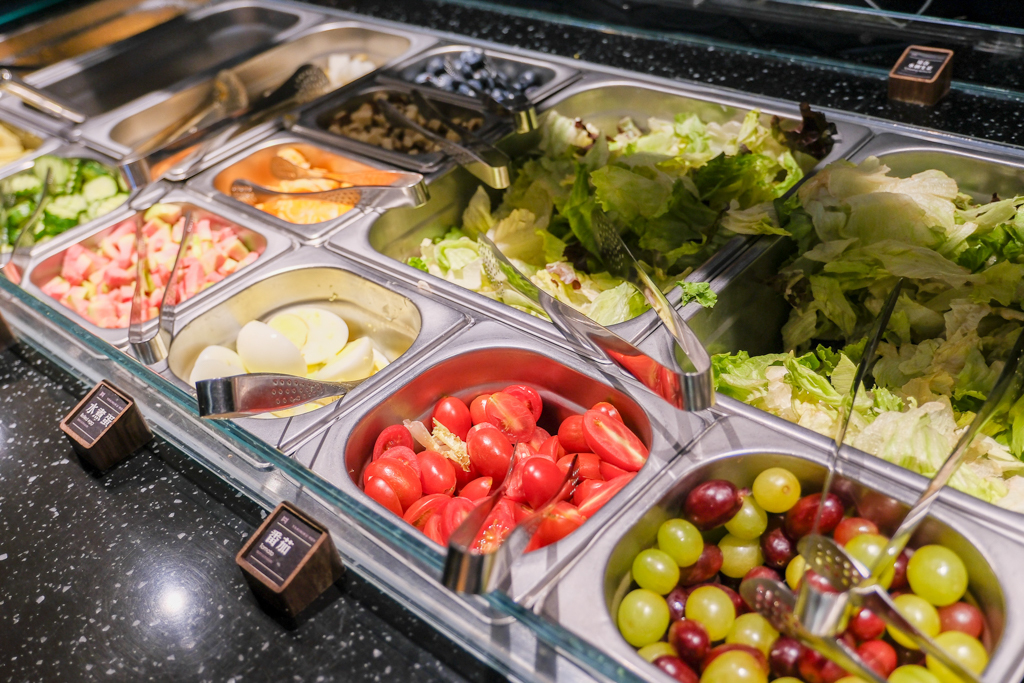 台中西屯｜燒肉MEN朝富店．個人套餐499起自助吧無限續，溫室水耕生菜和Haagen-Dazs冰淇淋 @飛天璇的口袋