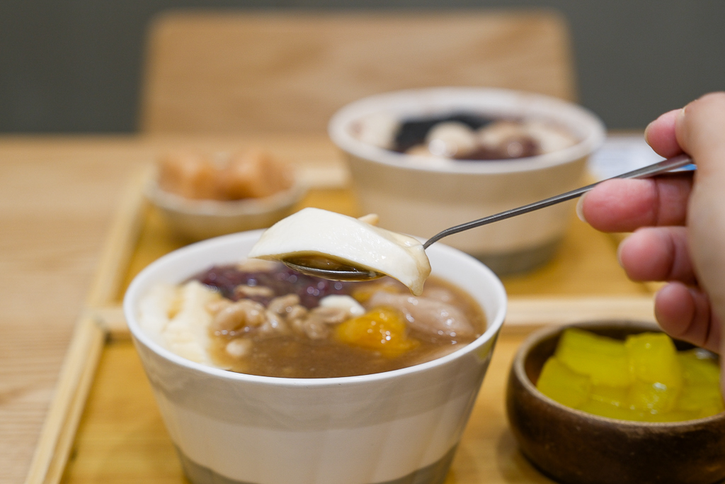 【嘉良冰鎮】冬季甜品上市了！紅豆湯圓、燒仙草、手工豆花，暖心一整個冬天 @飛天璇的口袋