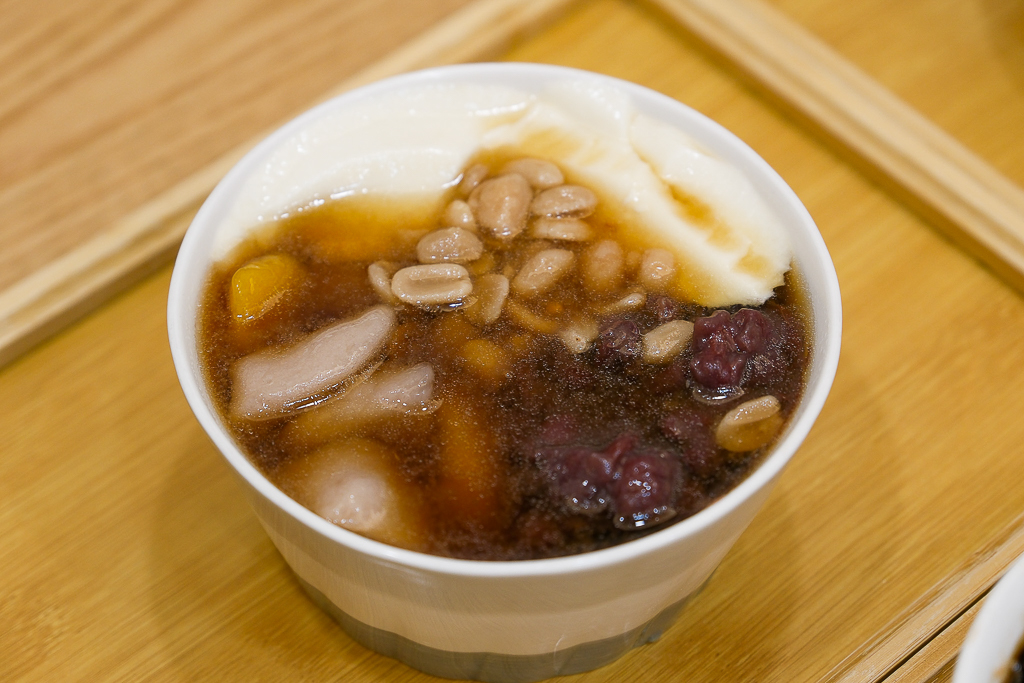 【嘉良冰鎮】冬季甜品上市了！紅豆湯圓、燒仙草、手工豆花，暖心一整個冬天 @飛天璇的口袋