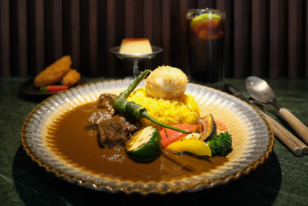 台中西區｜壱絕咖哩．模範街質感級咖哩店，台中少見的乾咖哩 @飛天璇的口袋