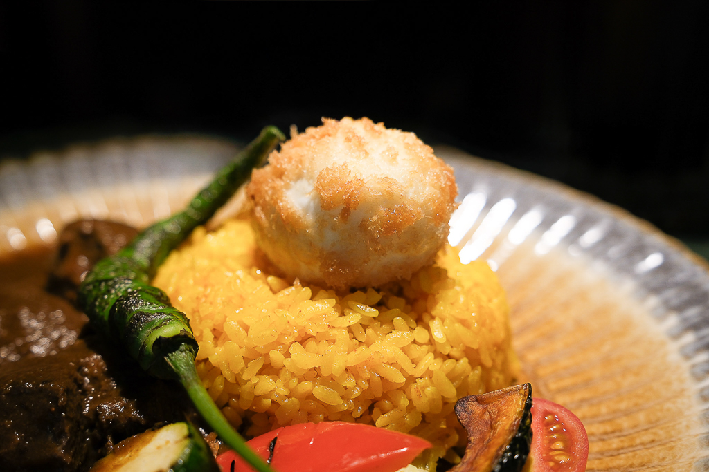 台中西區｜壱絕咖哩．模範街質感級咖哩店，台中少見的乾咖哩 @飛天璇的口袋