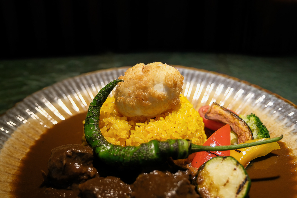 台中西區｜壱絕咖哩．模範街質感級咖哩店，台中少見的乾咖哩 @飛天璇的口袋