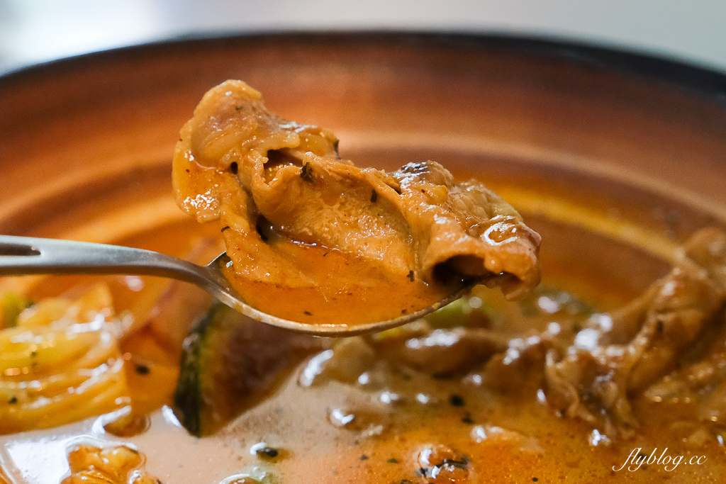 日本北海道｜Curry Shop Furanoya ふらのや．富良野湯咖哩推薦，不能預約只能現場排隊 @飛天璇的口袋