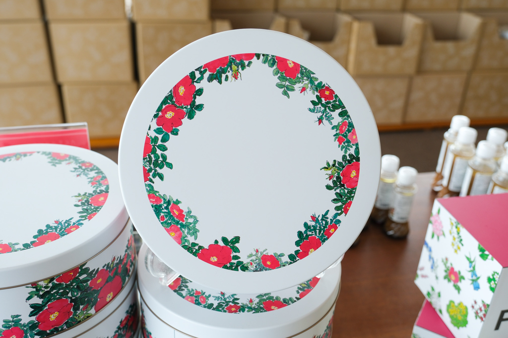 日本北海道｜六花亭富良野店 Campana．座落於葡萄園的絕美景觀，富良野落地窗咖啡館 @飛天璇的口袋