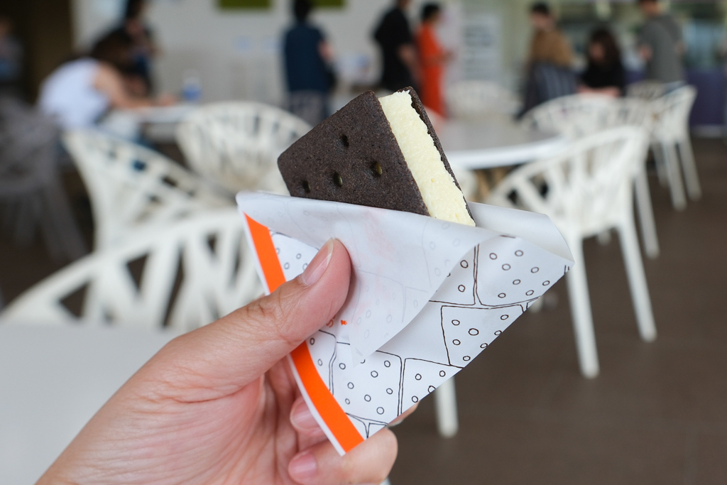 日本北海道｜六花亭富良野店 Campana．座落於葡萄園的絕美景觀，富良野落地窗咖啡館 @飛天璇的口袋