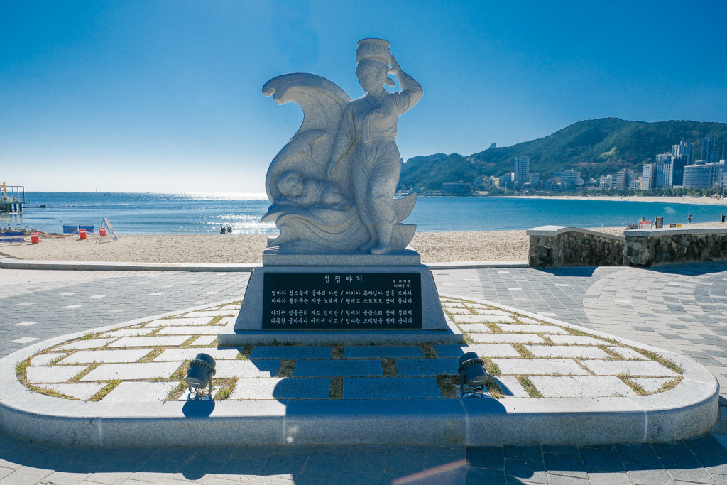 韓國釜山｜松亭海水浴場．釜山純白貝殼灣沙灘，散步到竹島公園松日亭 @飛天璇的口袋
