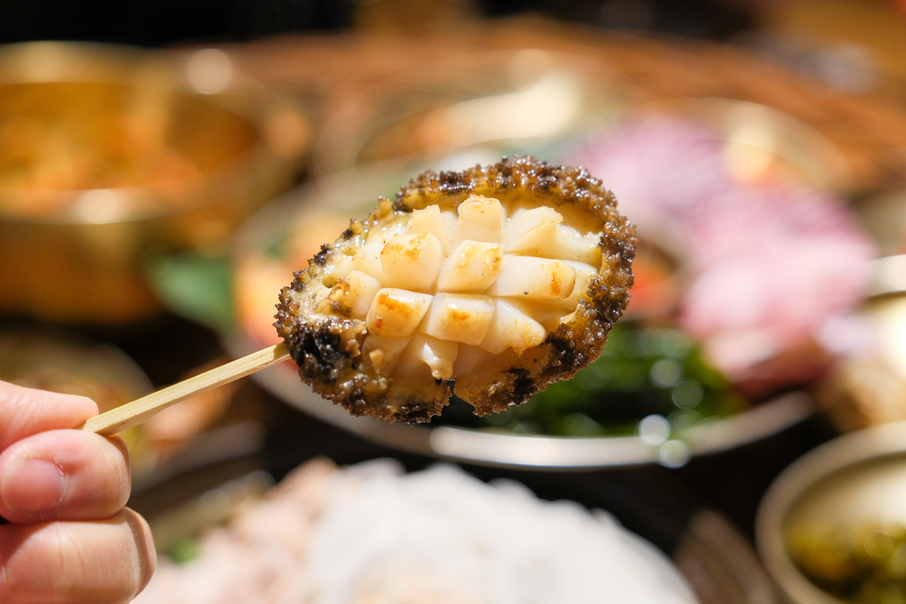 韓國釜山｜機張末家鮑魚粥 日光店．超浮誇的海鮮饗宴，釜山鮮美好吃的鮑魚粥 @飛天璇的口袋