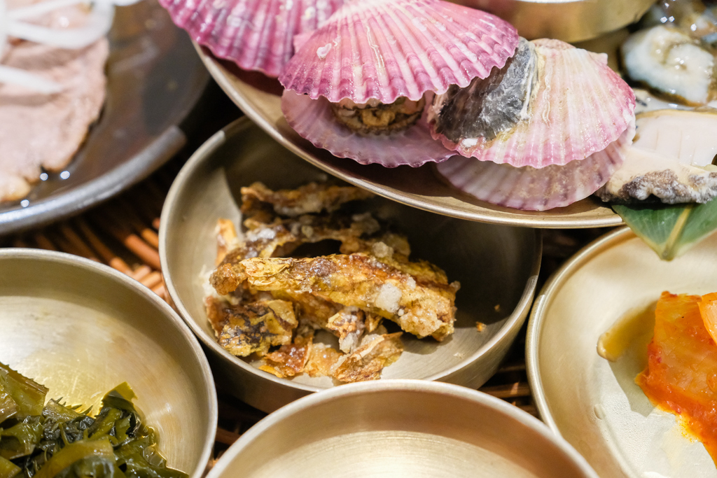 韓國釜山｜機張末家鮑魚粥 日光店．超浮誇的海鮮饗宴，釜山鮮美好吃的鮑魚粥 @飛天璇的口袋