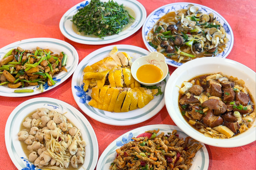 苗栗頭份｜永昇客家小館．一桌2500不到還打包，餐點份量多CP值高，白飯免費吃到飽 @飛天璇的口袋