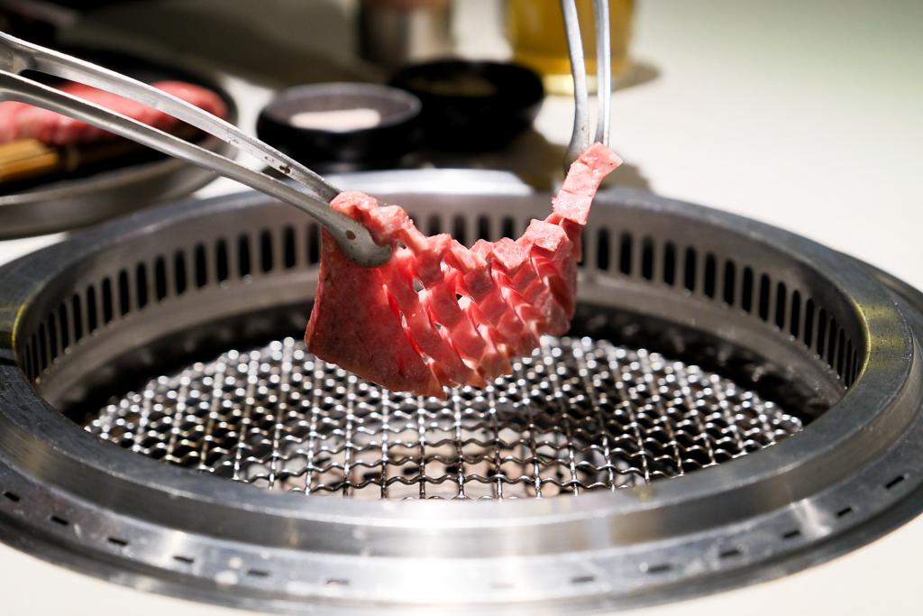 台中西屯｜燒肉MEN朝富店．個人套餐499起自助吧無限續，溫室水耕生菜和Haagen-Dazs冰淇淋 @飛天璇的口袋