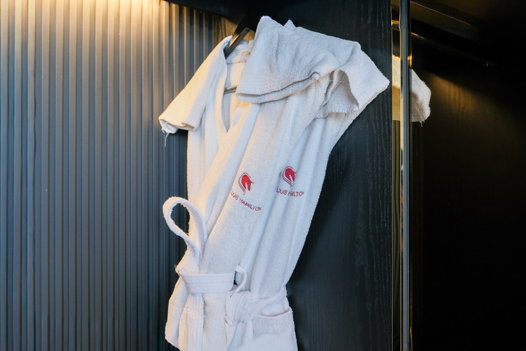 韓國釜山｜最佳路易斯漢米爾頓飯店海洋露台 Best Louis Hamilton Hotel Ocean Terrace．房間就可以看到機張超美海景，早餐還有海帶湯和鮑魚粥 @飛天璇的口袋