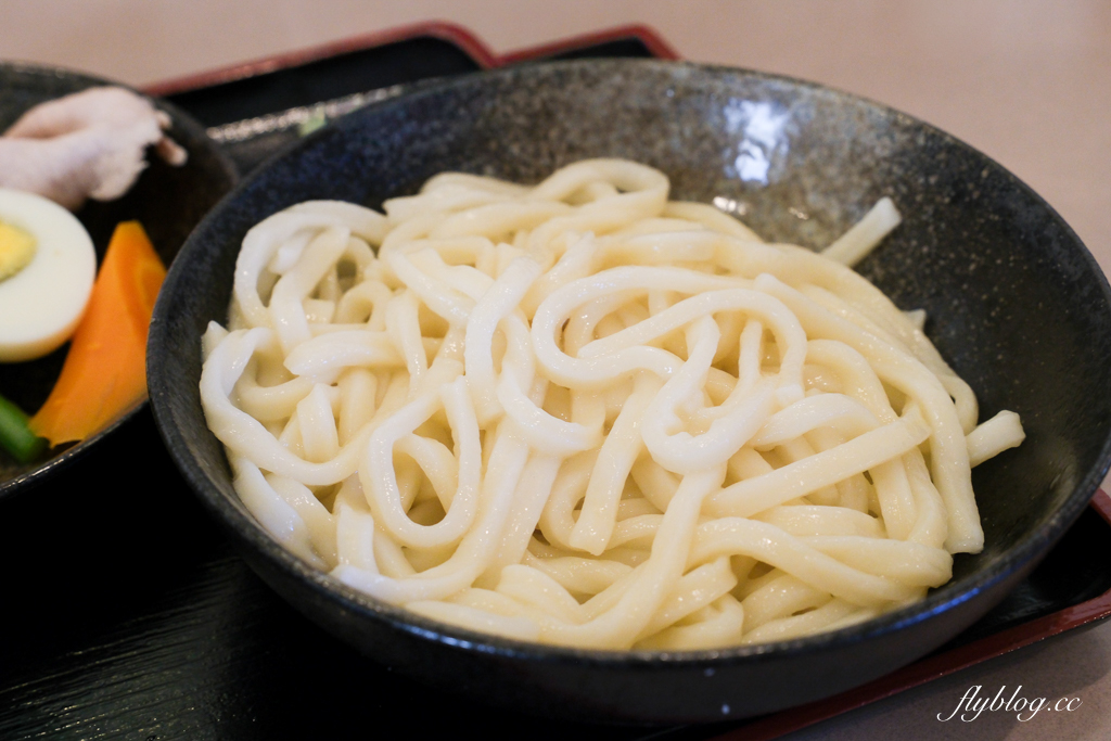 日本北海道｜大丸 だいまる．美瑛人氣炸豬排餐廳，兩個人用餐500台幣有找 @飛天璇的口袋