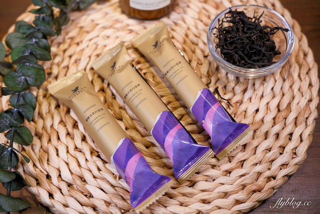 【青鳥旅行】人氣灌餡蛋捲禮盒，台中十大伴手禮金口碑獎，2026新春禮盒上市 @飛天璇的口袋